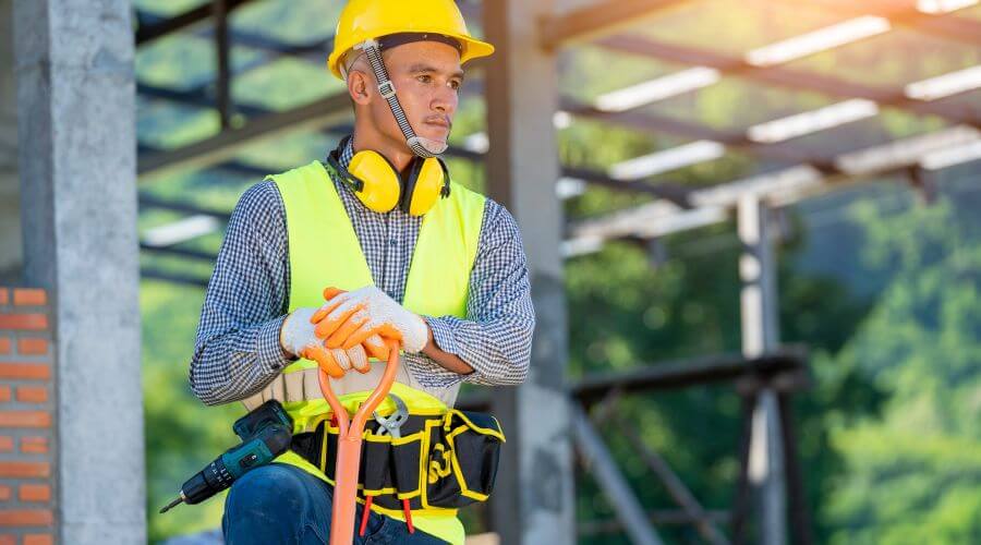Professional gutter cleaning in Saddle River, NJ